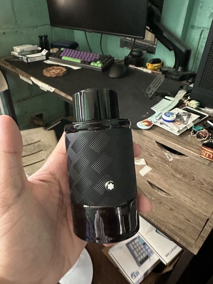 Mont Blanc Explorer Extreme (Category: Fragrance & Deodorants) located in Manila. Submitted by czrmax (Listing ID 1470018334, Image 2). Description: 99ml Used only for testing (sprayed 4 times).