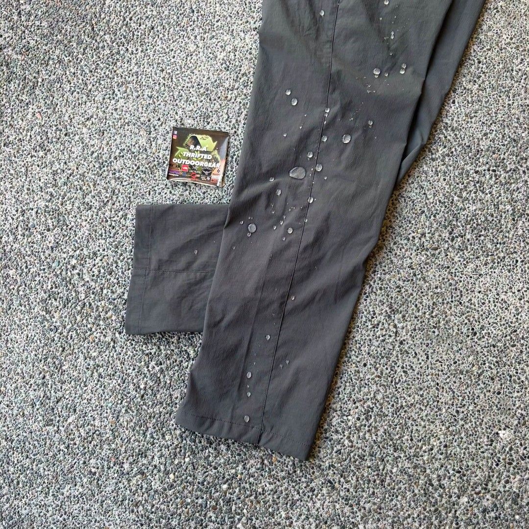 Mont-bell OD Lining Pants Women's (Category: Other Bottoms) located in Caloocan City. Submitted by rjlthrifts (Listing ID 1470115362, Image 3). Description: Mont-bell OD Lining Pants Women's Water repellent Design For Hiking, Trekking and Technical Climbing Excellent Condition Color Rate 10/10 S on tag 25 - 26 Waist Line 36.5 Length No Issue. Price. 1,980 Loc. South Caloocan Courier. J&T And Flash Express.
