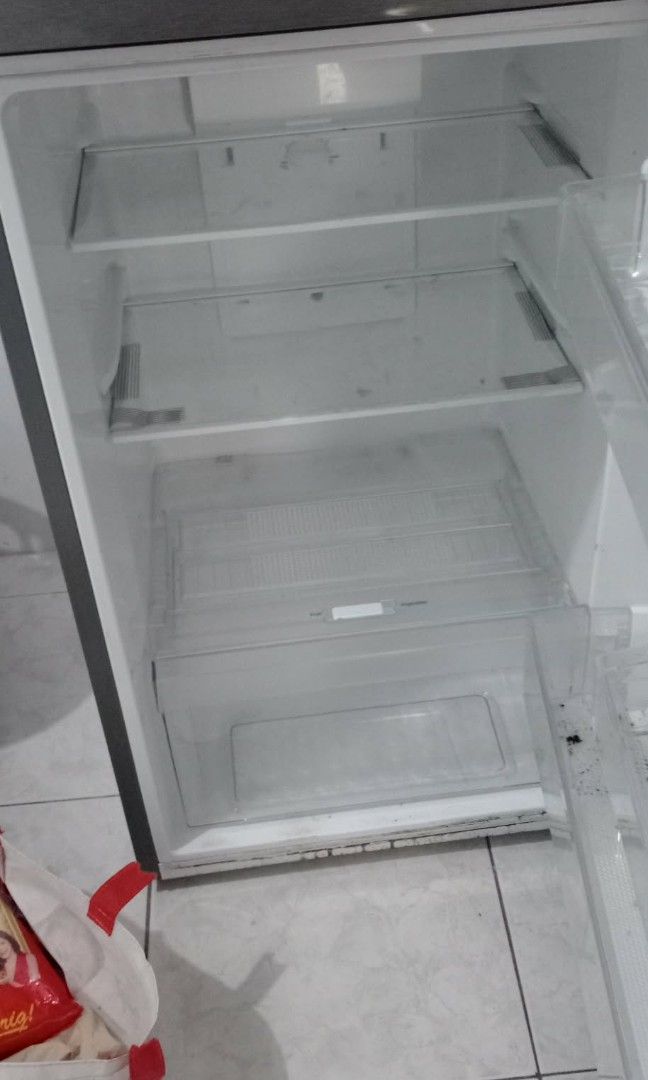 MOVEOUT SALE (Category: Refrigerators and Freezers) located in Caloocan City. Submitted by engrjennyr13815 (Listing ID 1470054065, Image 3). Description: Almost 2 years old. Not used for the past few months due to work assignment in another area. Shipping fee c/o buyer. Price is negotiable..