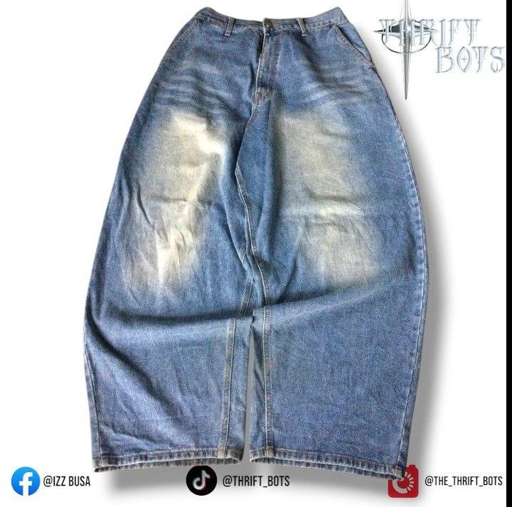 MP+ Baggy Jeans w Washed Designs (Category: Jeans) located in Butuan. Submitted by the_thrift_bots_ (Listing ID 1470082126, Image 1). Description: Mp+ Waist 28-36 Length 43 Thigh 16.5 Hem 10 Issue: Heel Drag Heavy x Thick 450 + sf or meet.