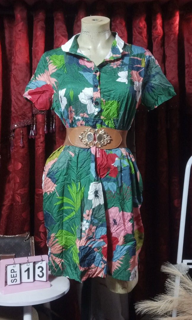 Multi floral polo dress (Category: Dresses) located in Manila. Submitted by wheneity67thifted (Listing ID 1470136272, Image 1). Description: .