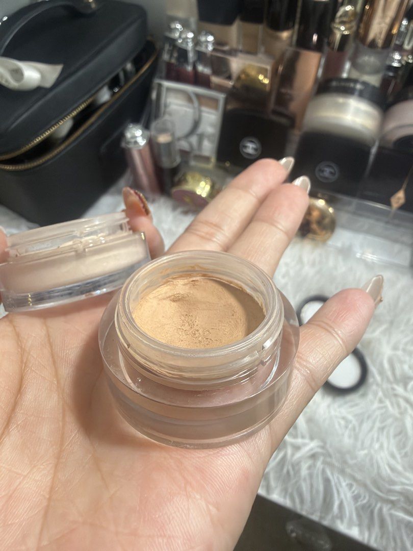 Nars pot comceler (Category: Makeup) located in Manila. Submitted by sofia.things (Listing ID 1470130740, Image 3). Description: Not my shade to dark on me Imus cavite.