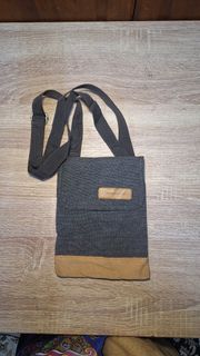 National geographic sling bag, Men's Fashion, Bags, Sling Bags on Carousell