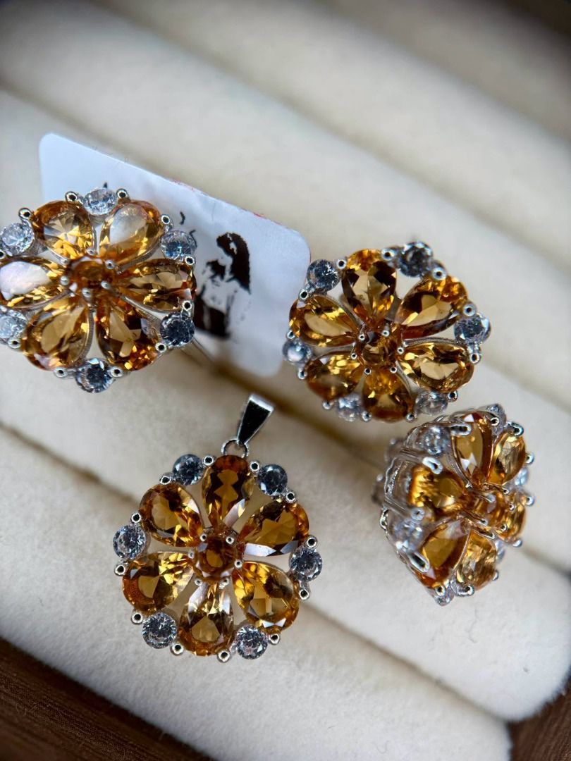 Natural Citrine Set (Category: Earrings) located in Baguio. Submitted by asna_taku (Listing ID 1470061016, Image 1). Description: 🍯 CITRINE LOVERS, THIS SET IS A MUST-SEE! ✨💛 Golden sunshine in every sparkle! ☀️ A gorgeous Natural Citrine S925 Jewelry Set for ladies who love warm, rich gemstone colors and standout elegance. 💛 Natural Citrine ✨ 925 Sterling Silver 💍 Size 7 💰 ₱8,980 📿 Chain sold separately Citrine is traditionally associated 