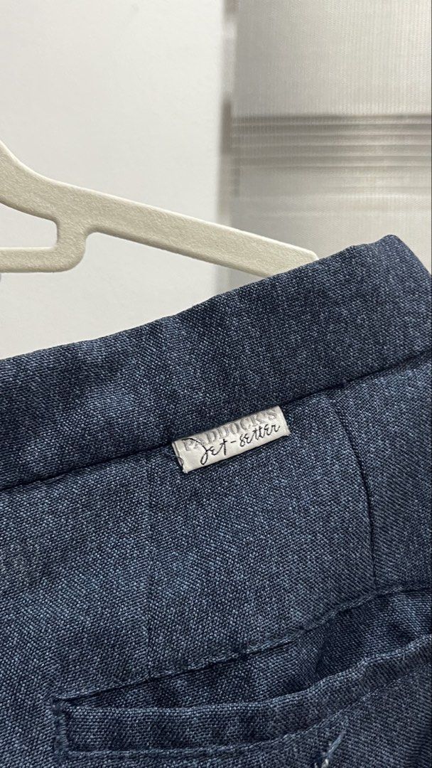 Navy Baggy Troseurs (Category: Other Bottoms) located in Manila. Submitted by to_ri (Listing ID 1470073005, Image 3). Description: 🛍️ PRODUCT DETAILS 📏 Size: L to XL 📌 TERMS & CONDITIONS 💸 Payment first 📦 Shipping: J&T, LBC, Same day delivery couriers 🚫 No returns or refunds ❌ No joy/bogus buyers 💗 Please buy responsibly. Thank you!.
