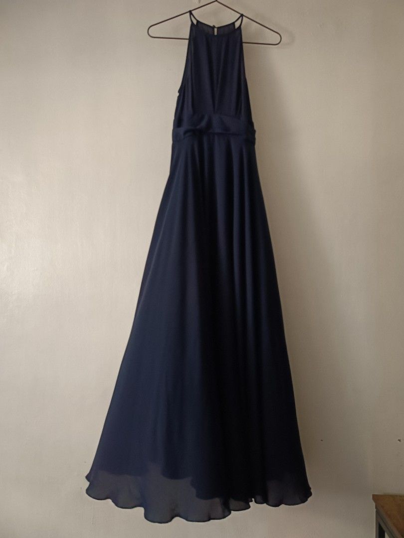 Navy Blue Halter Neck Long Evening Dress (Category: Evening dresses & gowns) located in Manila. Submitted by shajanina.14 (Listing ID 1470082890, Image 3). Description: Lyla's Preloved As good as new Extra Small- US As per measuring tape, Bust- up to 28 inches Waist- up to 24 inches Length- 55 inches .