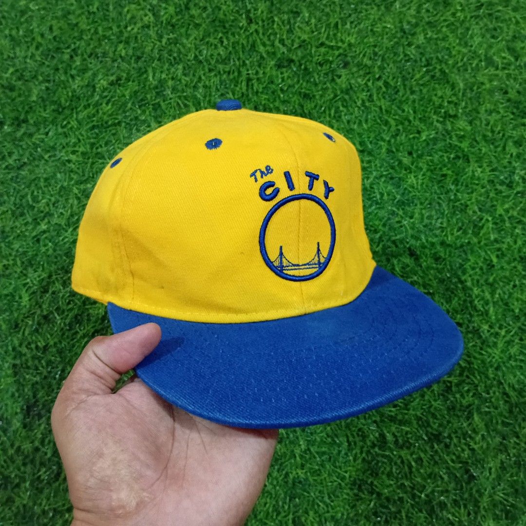 nba gsw promo baseball cap snap back (Category: Caps & Hats) located in Muntinlupa City. Submitted by rianrax3012 (Listing ID 1470093846, Image 2). Description: ganda ng cotton nito guys mabalahibo konti. matigas ang brim. mejo wavy lang.