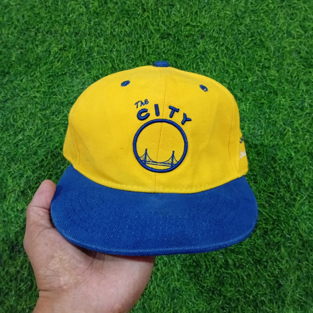 nba gsw promo baseball cap snap back (Category: Caps & Hats) located in Muntinlupa City. Submitted by rianrax3012 (Listing ID 1470093846, Image 1). Description: ganda ng cotton nito guys mabalahibo konti. matigas ang brim. mejo wavy lang.