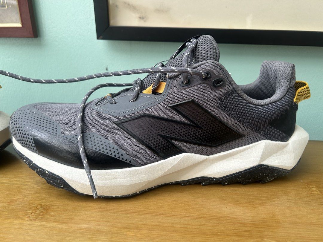 New Balance (Category: Casual Shoes) located in Antipolo. Submitted by e9000 (Listing ID 1469978505, Image 3). Description: New Balance Bought in 2022-2023 Never used Has a small dent on one side and some tiny stains (refer to pics) but still in good condition.