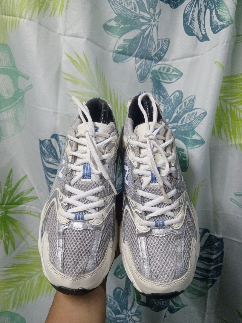 New Balance 350 (Category: Dress Shoes) located in Iloilo. Submitted by ruummaarr (Listing ID 1470010849, Image 2). Description: ‼️New Balance 350 White Carolina Blue 📍US: 8 📍EUR: 41.5 📍UK: 7.5 Asking Price: 799 💸MOP: GCASH 📦MOD: J&T EXPRESS 📍ILOILO.