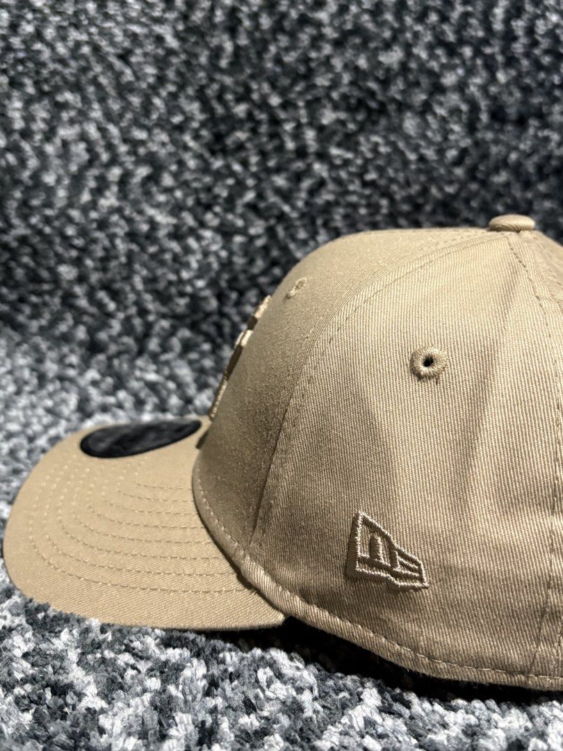 New Era NY Yankees Pebble Stone (Category: Caps & Hats) located in Narvacan. Submitted by jko_247 (Listing ID 1470138933, Image 3). Description: New Era New York Yankees Pebble Stone 9FORTY A-Frame Adjustable hat Brand New Price: ₱700🔥.