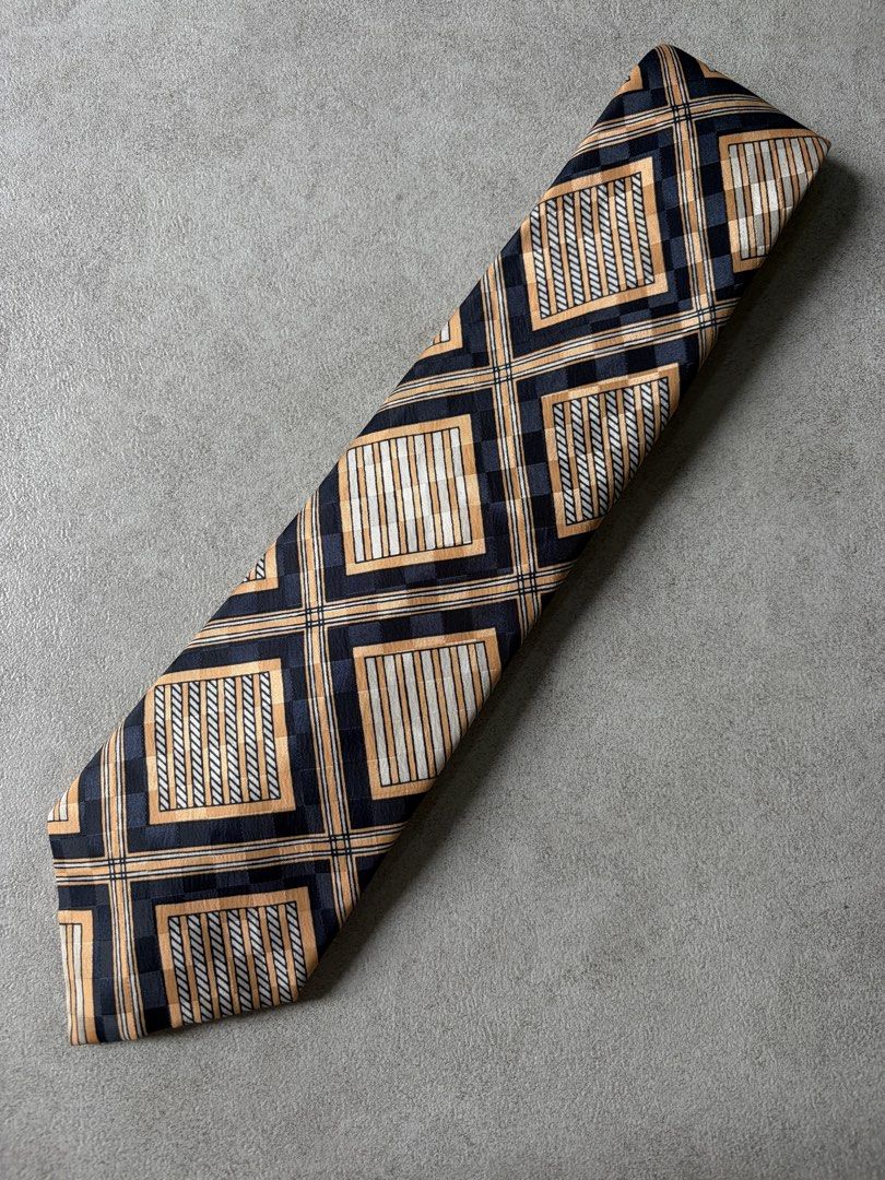 New Top Cravat Necktie (Category: Ties) located in Pasig City. Submitted by chamoisee (Listing ID 1469959808, Image 1). Description: New Top Cravat Necktie Vintage .