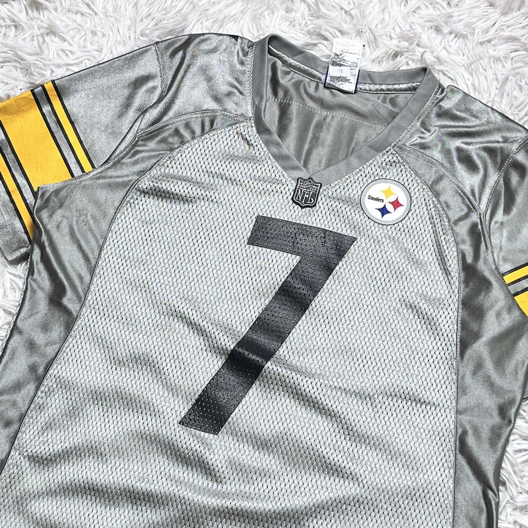 NFL football jersey (Category: Activewear) located in Baguio. Submitted by sellingtonshop (Listing ID 1469972454, Image 3). Description: u17. Vintage Pittsburgh Steelers football Jersey #7 Roethlisberger by Reebok Size: Youth M fits S mens crop fit or M-L womens Dimes: 24*22 Condition: very good Issue: hairline cracks on the yellow part of its sleeve only Mine: 680 Steal: 780 Grab: 880.