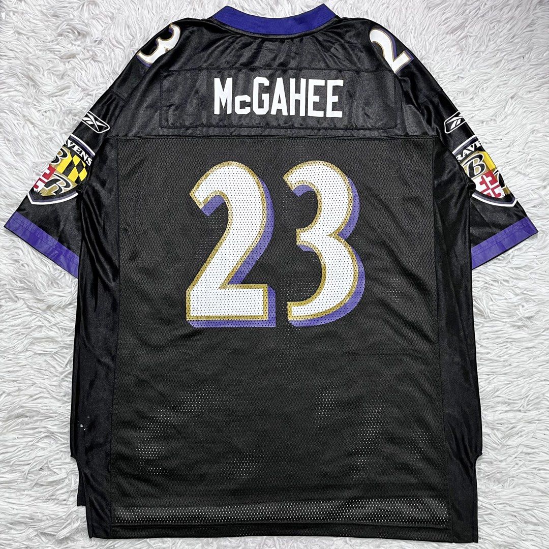 NFL football jersey (Category: Activewear) located in Baguio. Submitted by sellingtonshop (Listing ID 1469978901, Image 2). Description: u26. Vintage Baltimore Ravens Football Jersey #23 McGahee by Reebok Size: XL Dimes: 34*29 Condition: Very Good Issue: small paint stains on sleeve and bottom area Mine: 880 Steal: 980 Grab: 1180.