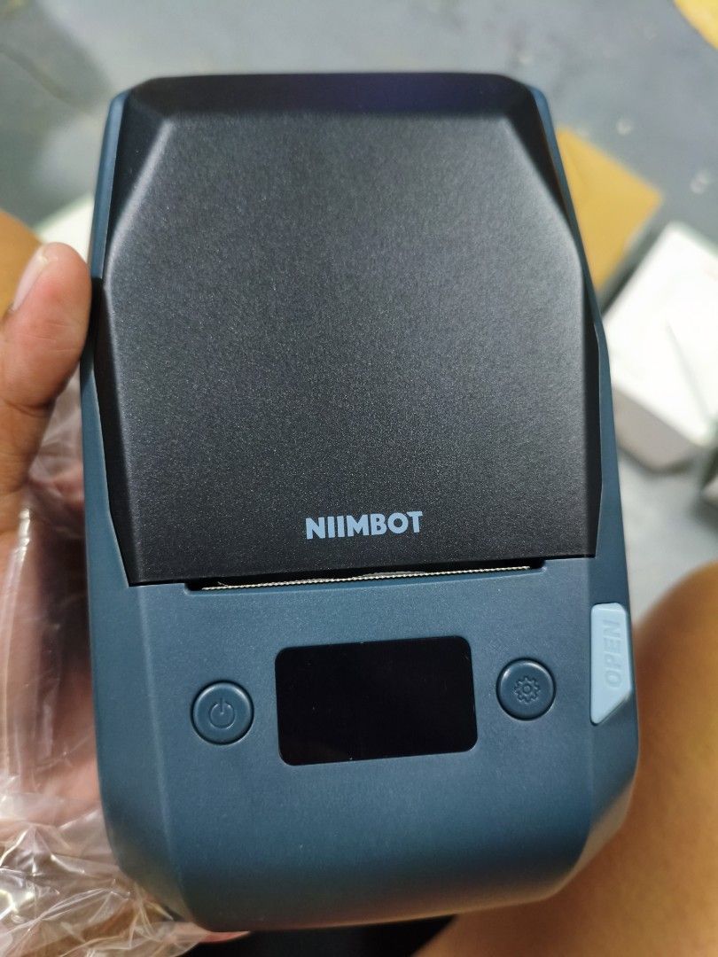 Niimbot M2 Label Maker Printer Thermal Transfer BT bnew (Category: Printers, Scanners & Copiers) located in Cavite. Submitted by cappfinds86177 (Listing ID 1470017014, Image 1). Description: like new never nagamit nkatabi lang sa box cod lalamove or shipping.