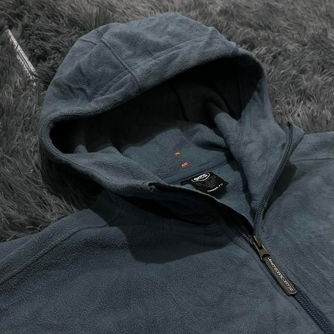 Nike (Category: Coats, Jackets and Outerwear) located in Batangas. Submitted by jaylord_g (Listing ID 1470080598, Image 3). Description: NIKE ACG VINTAGE PANELLED HOODED NINJA FLEECE JACKET Price: 300+Shipping Fee ⛔Condition: 9.5/10 📏Dimes: 22x28 👕Size: Large 🎨Color Rate: 9.5/10 ❌Issue: None 📍:Batangas City.