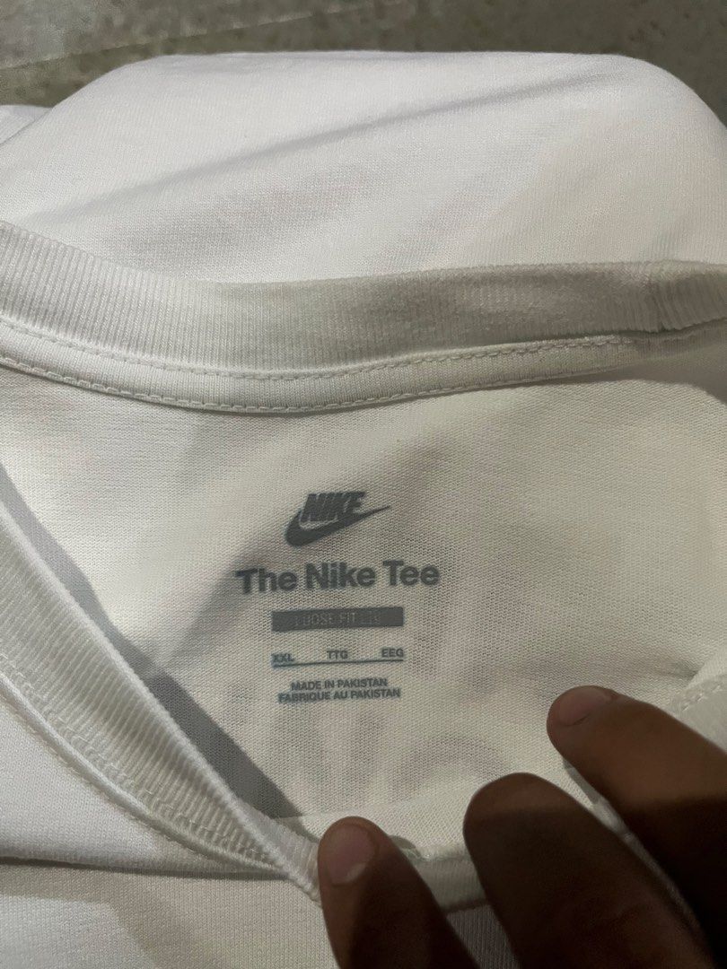 NIKE (Category: Tshirts & Polo Shirts ) located in Asuncion (Saug). Submitted by carls_thrift21 (Listing ID 1470092011, Image 3). Description: NIKE AUTHORIZE PERSONNEL ONLY Size: XXL Dimes: 22.5/29 Excellent Condition 10/10 Color Rate 📩📥.
