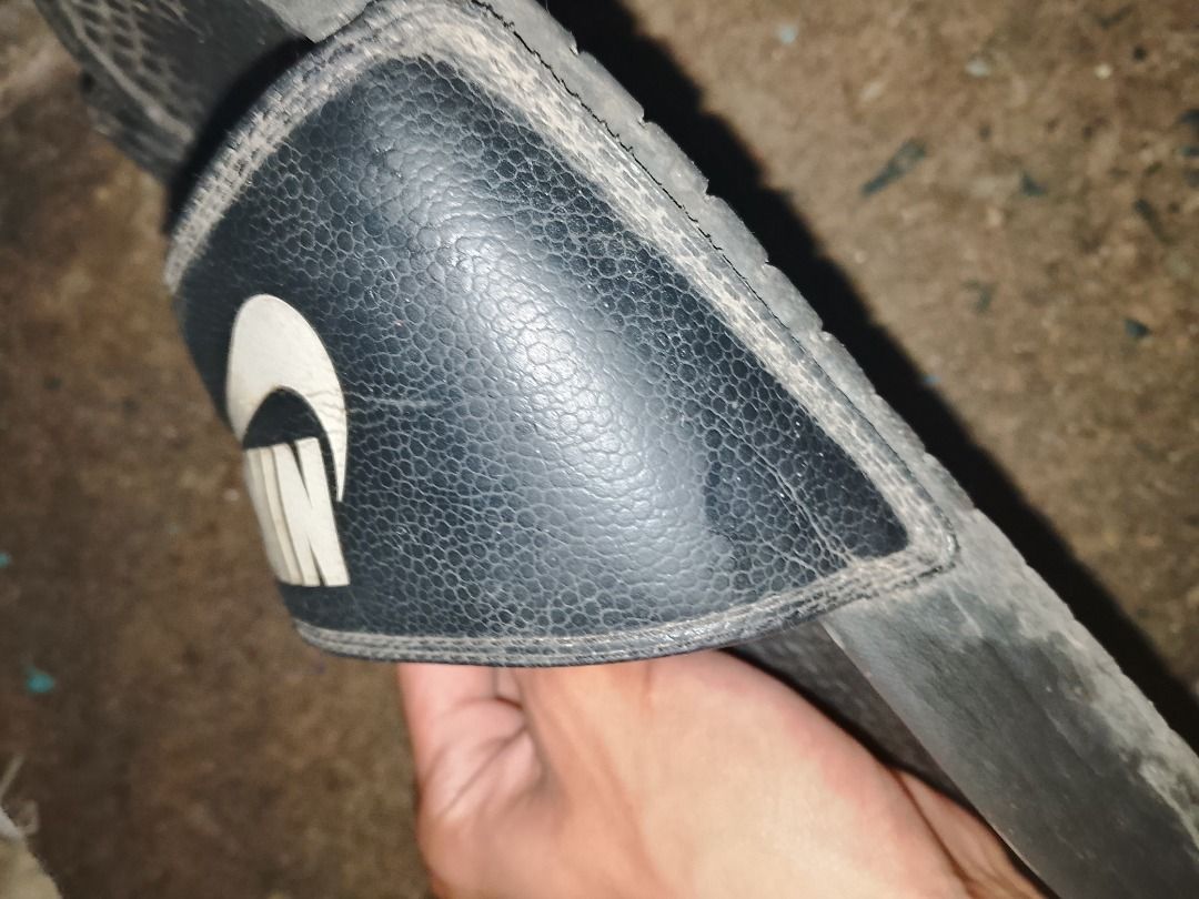 Nike (Category: Slippers & Slides) located in Alaminos. Submitted by ymm1j_nodrob (Listing ID 1470121151, Image 3). Description: Nike Black Seize 7 Po Mga Boss Strictly no return/refund.