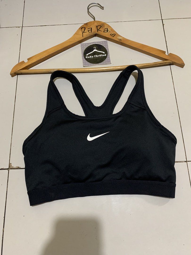 Nike | swoosh / womens large (Category: Activewear) located in Cebu City. Submitted by rarathriftedcb (Listing ID 1470033902, Image 2). Description: Nike ✅ Swoosh Sports bra Racerback Padded Large tag 🏷️ 750pesos + sf 95 Location : Cebu city Page : RaRa thrifted Jnt nationwide Message us 📩.