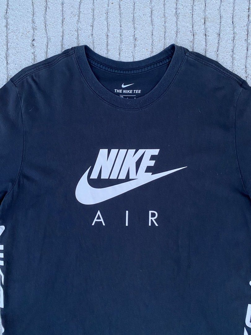 Nike Air (Category: Formal Shirts) located in Davao. Submitted by zhypo (Listing ID 1470066456, Image 3). Description: Brandnew condition Like new Size large on tag Best fit medium No issue.