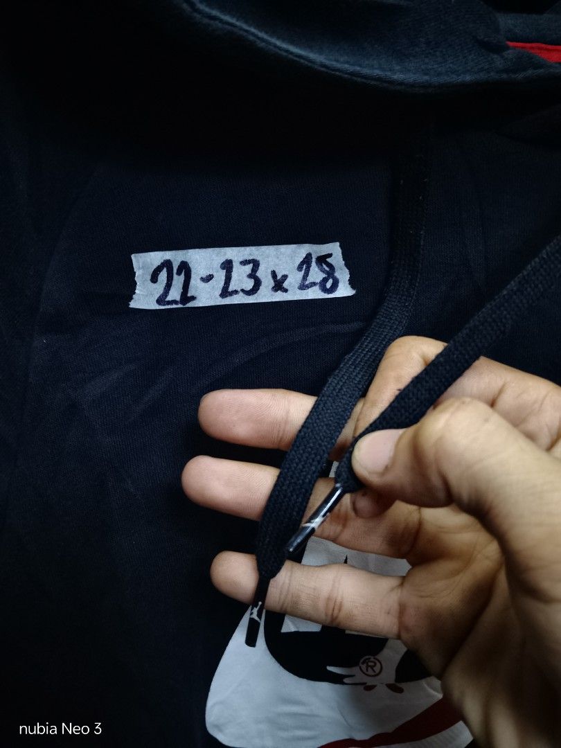 nike air jordan hoodie (Category: Hoodies) located in Valenzuela. Submitted by joshwrldselection (Listing ID 1470140156, Image 3). Description: large - xl excellent condition need wash only thrift..