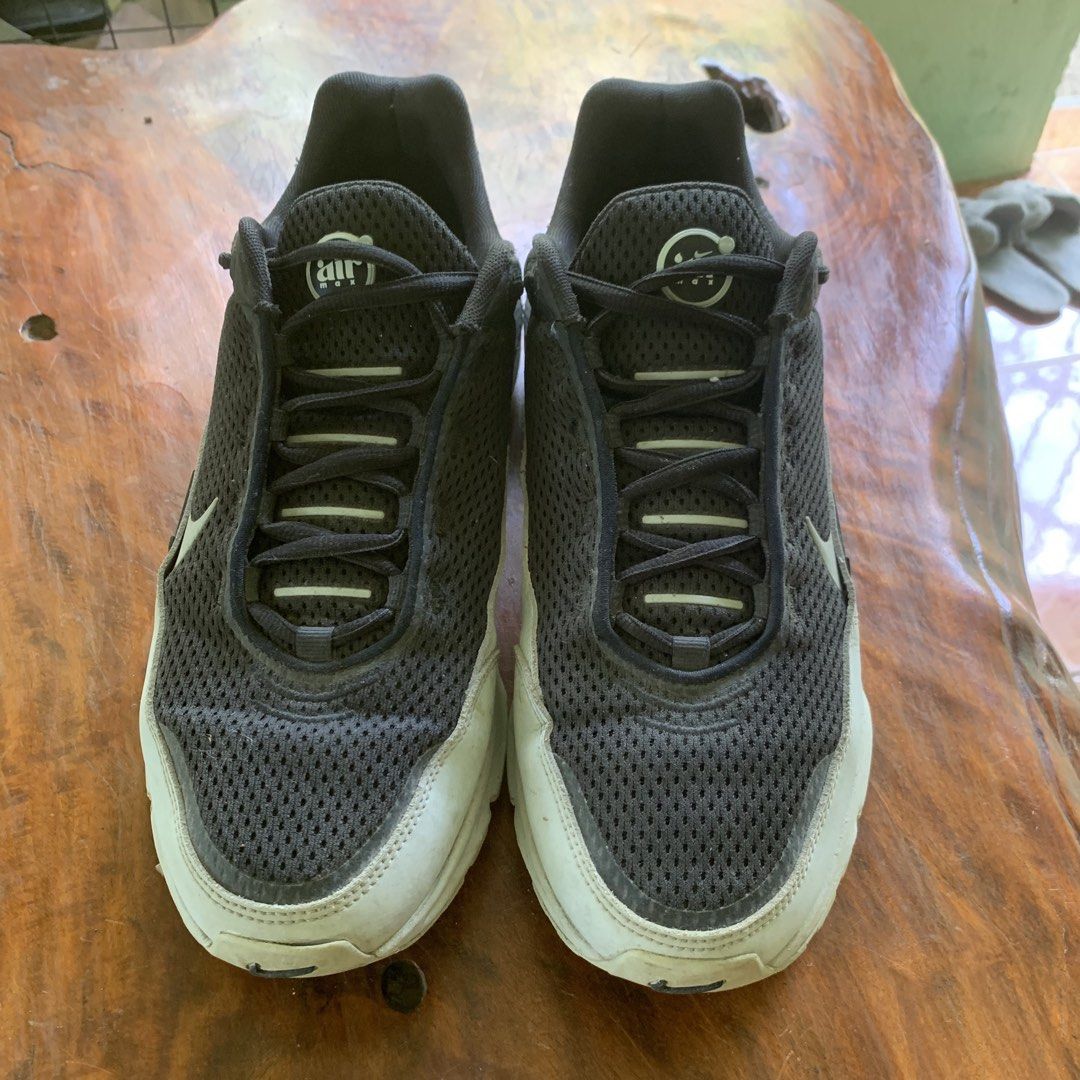 Nike Air Max Pulse in the Black/Pure Platinum colorway (Category: Sneakers) located in Camalig. Submitted by ryrilim (Listing ID 1469979493, Image 2). Description: The shoes shown in the image are the Nike Air Max Pulse in the Black/Pure Platinum colorway (Style Code: DR0453-005). Key Details • Model: Nike Air Max Pulse • Colorway: Black / White / Pure Platinum • Design Features: Breathable mesh upper, leather and synthetic overlays, a distinctiv