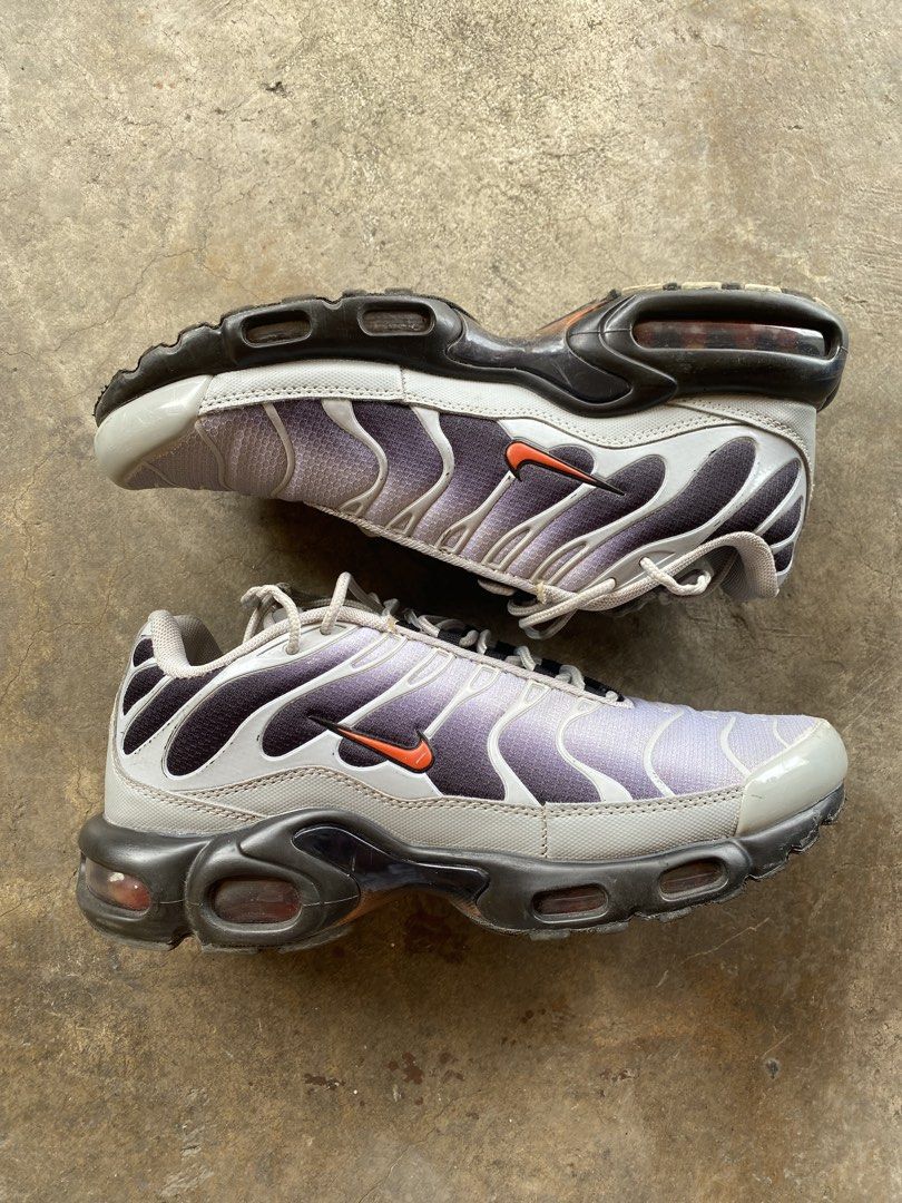 Nike Airmax TN Wolf Grey (Category: Sneakers) located in Taytay. Submitted by chuankee.restaurant (Listing ID 1470097867, Image 3). Description: Nike Airmax TN Wolf Grey MENS US 8.5 CHECK PICS FOR DETAILS.