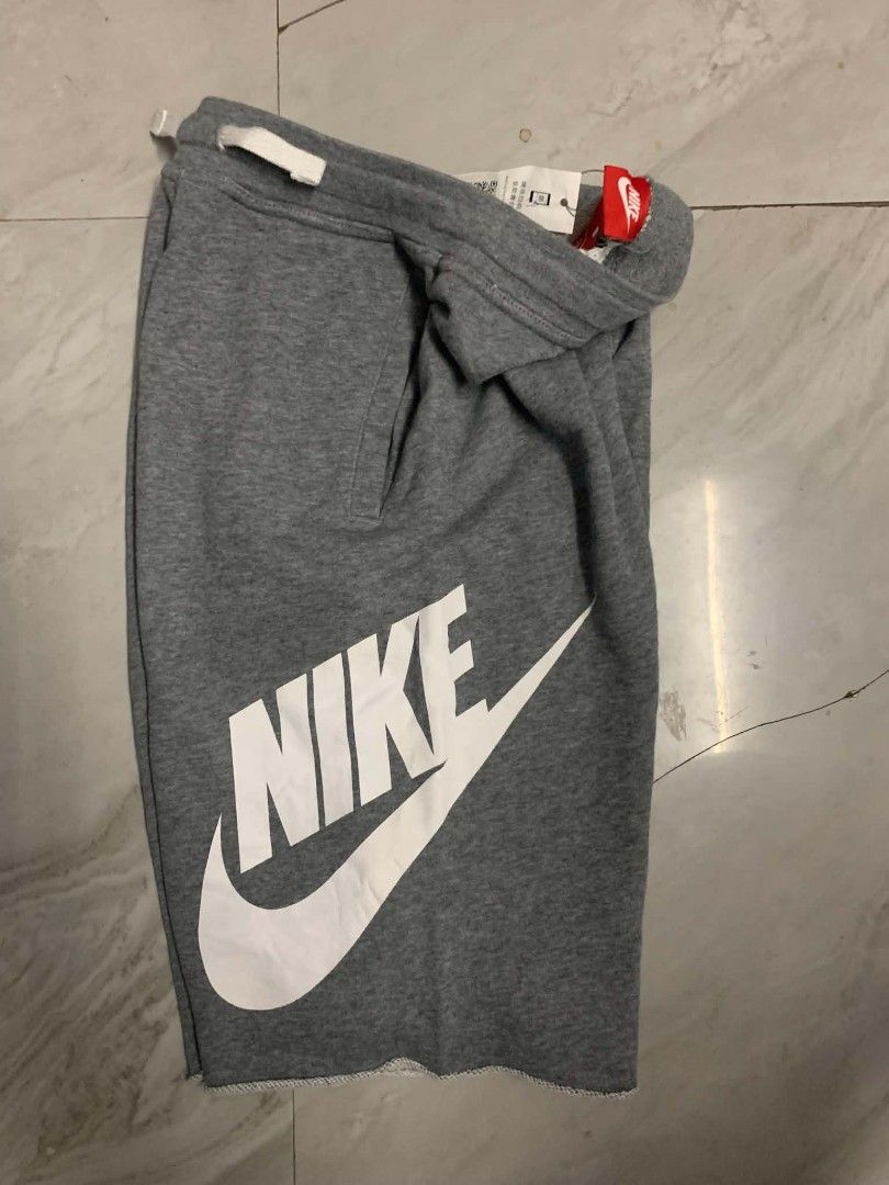 Nike Alumni (Category: Shorts) located in Manila. Submitted by woozzz (Listing ID 1470047184, Image 1). Description: 28 - 32 waistline Y Large 21.5 length 13 width.
