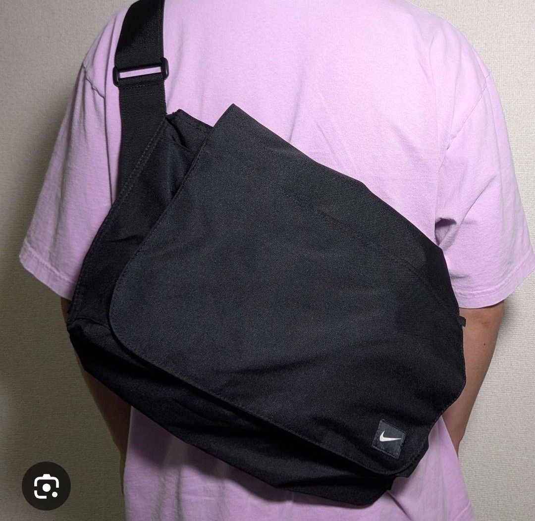 Nike Black Messenger Bag Crossbody (Category: Sling Bags) located in Baguio. Submitted by jayrgijc52758 (Listing ID 1470089244, Image 2). Description: Nike messenger bag Kasya long file case In very good condition 600.