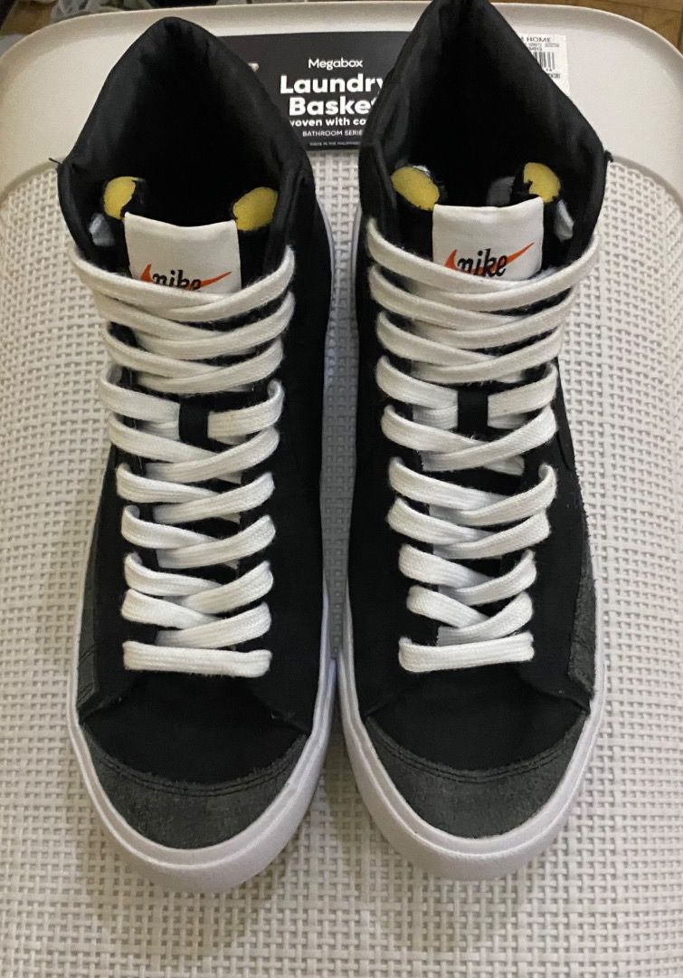 NIKE BLAZER 77 (Category: Sneakers) located in Cebu City. Submitted by wornagainco.ph (Listing ID 1469974184, Image 1). Description: NIKE BLAZER 77 Size: US-10 (28 cm) EUR-44 UK-9 Pre-owned No issue No box Negotiable .