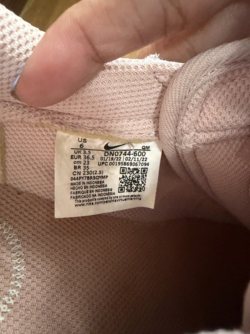 Nike blazer low platform (Category: Sneakers) located in Pateros City. Submitted by nightingayle29 (Listing ID 1470137235, Image 3). Description: - Brand: Nike - no box - Color: Pink with white platform sole - Material: Textured woven upper with leather swoosh - Closure: Classic lace-up front - Size: US 6 / EUR 36.5 - Style Code: DN0744-600.
