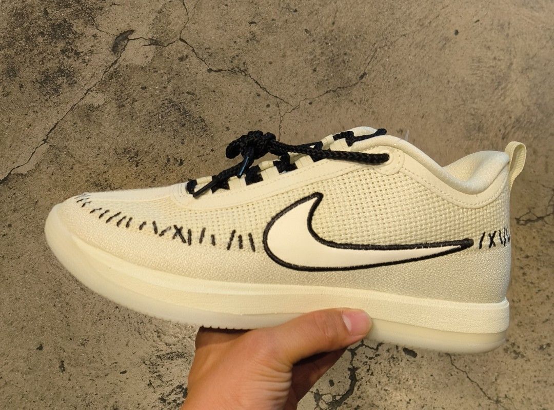 Nike BOOK 2 HALLOWEEN (Category: Sneakers) located in Quezon City. Submitted by justinkixs (Listing ID 1470017408, Image 1). Description: size 8/8.5/9/9.5/10/10.5/11/12/13 Bnds legit.