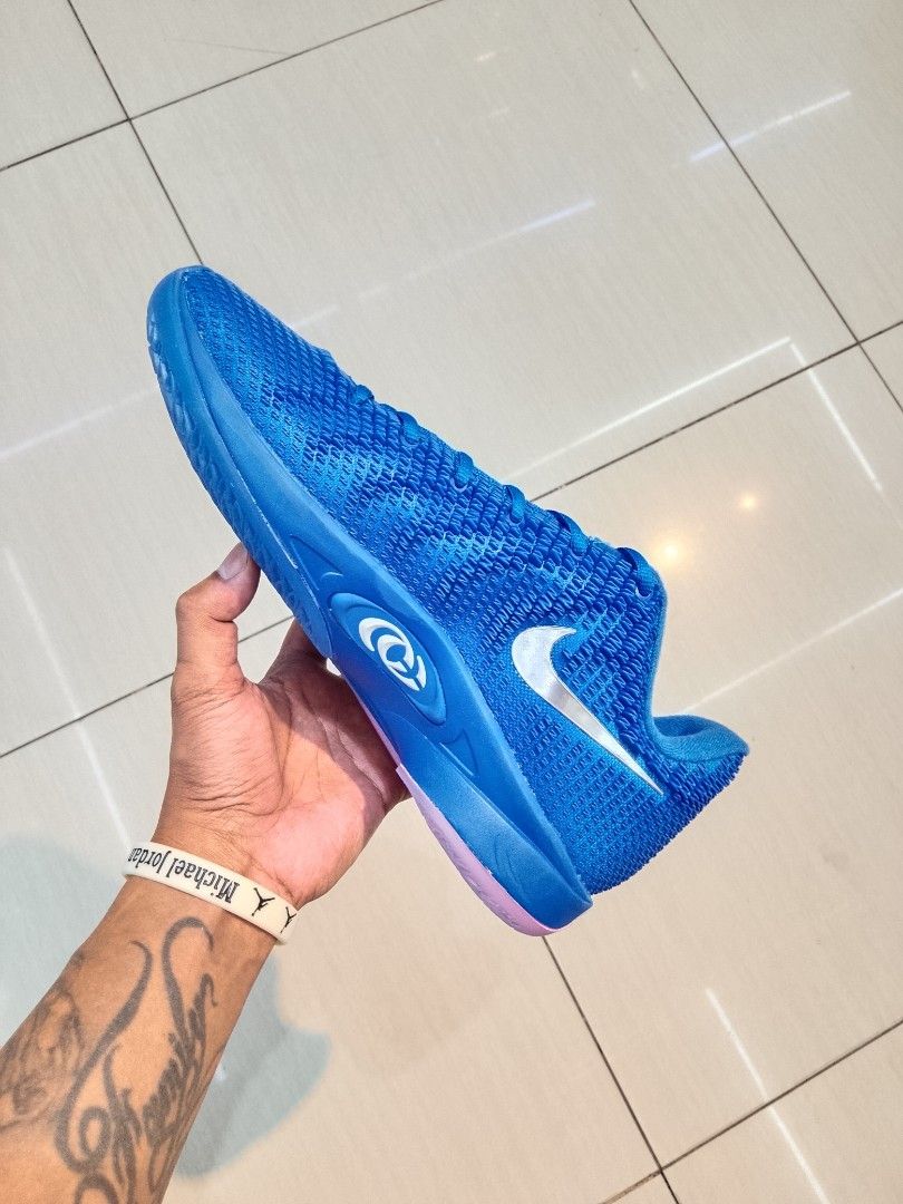 Nike Caitlin 1 (Category: Sneakers) located in Manila. Submitted by josier_181 (Listing ID 1470037351, Image 2). Description: Available now Ma'am/Sir Pm for more details Your order via lalamove COD or GCASH payment. Kung anong nasa post ko po yun po mismo ang dadating na item sa inyo 💯 Good quality and condition Thank you and God bless Womens Size Guide 5US - 36 EU/FR - 22CM 6US - 37 EU/FR - 23CM 6.5US - 37.5 EU/FR - 23.5CM 7US - 38 EU/FR - 24CM