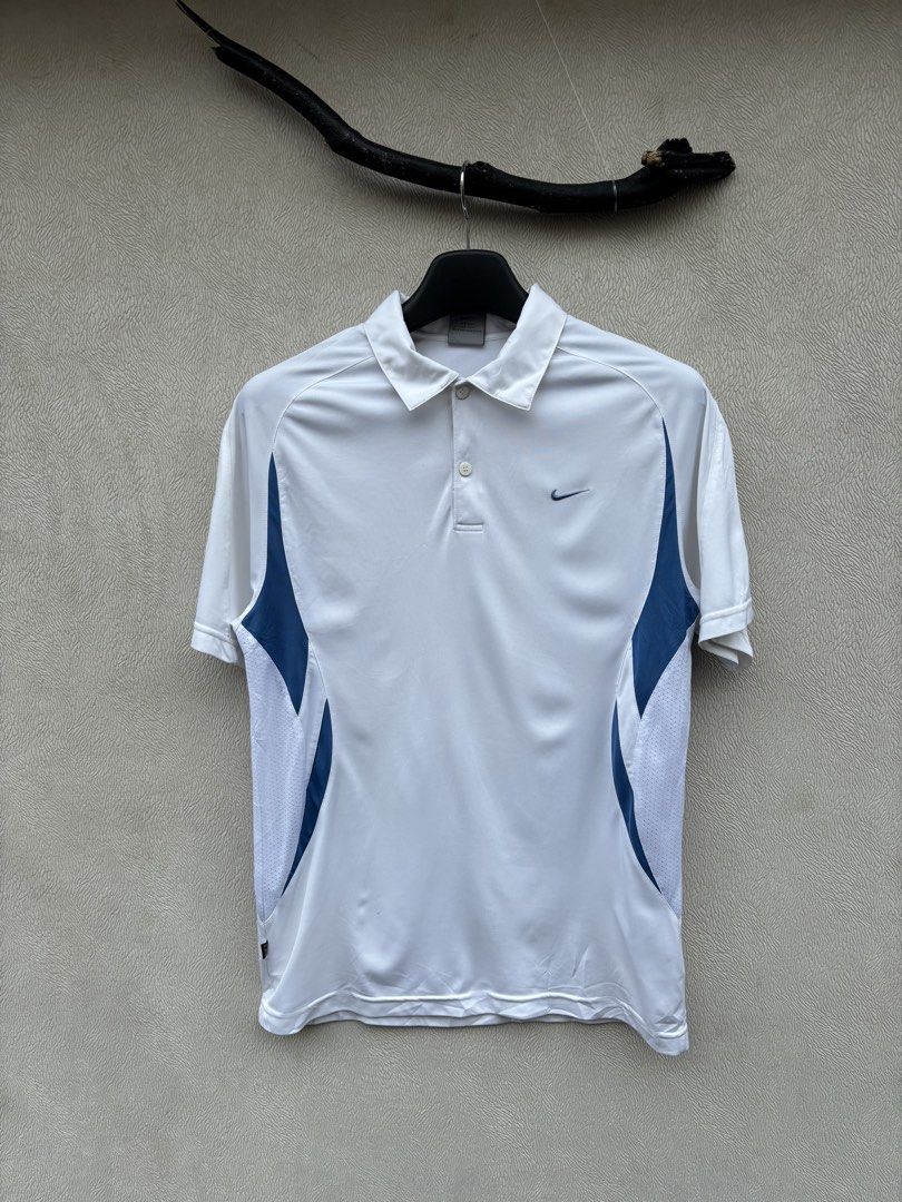Nike Dri Fit Polo Shirt (Category: Tshirts & Polo Shirts ) located in Baybay. Submitted by thrift.ed2023 (Listing ID 1470035288, Image 1). Description: Nike Dri Fit Polo Shirt Medium 20x29 No Issue Need Wash Good as New .