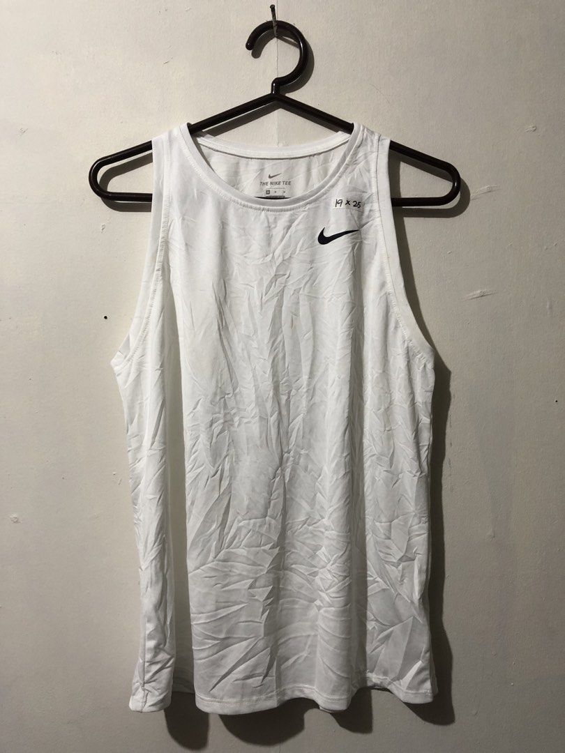 Nike Dri-fit (Category: Activewear) located in Manila. Submitted by raremountain00 (Listing ID 1470133310, Image 1). Description: Authentic Excellent condition No issue need wash lang may light stain.