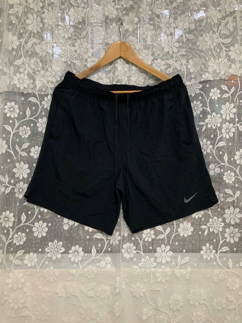 NIKE DRI-FIT Form Versatile Shorts (Category: Activewear) located in Minglanilla. Submitted by lhanz_qt (Listing ID 1470112013, Image 1). Description: NIKE DRI-FIT Form Versatile Shorts XL on tag Waist 32-38 Length 17.5 Hem 12.5 Issue: Like new condition Need wash Color rate and condition: 9.8/10.
