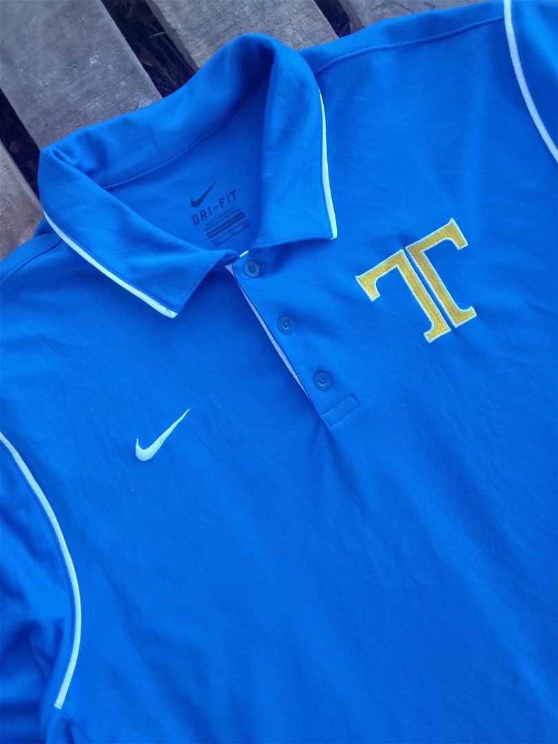 NIKE DRI-FIT PERFORMANCE POLO SHIRT (Category: Tshirts & Polo Shirts ) located in Manila. Submitted by saiintthrift (Listing ID 1470096030, Image 2). Description: Condition: As New Dimes: 31.5 x 26.8 ( XXL ) Color rate: 11/10 Issue: NO ISSUE ig: saiint.thrift fb: Saiint Thrift tiktok: saiint.thrift carousell: saiintthrift 480 + sf.