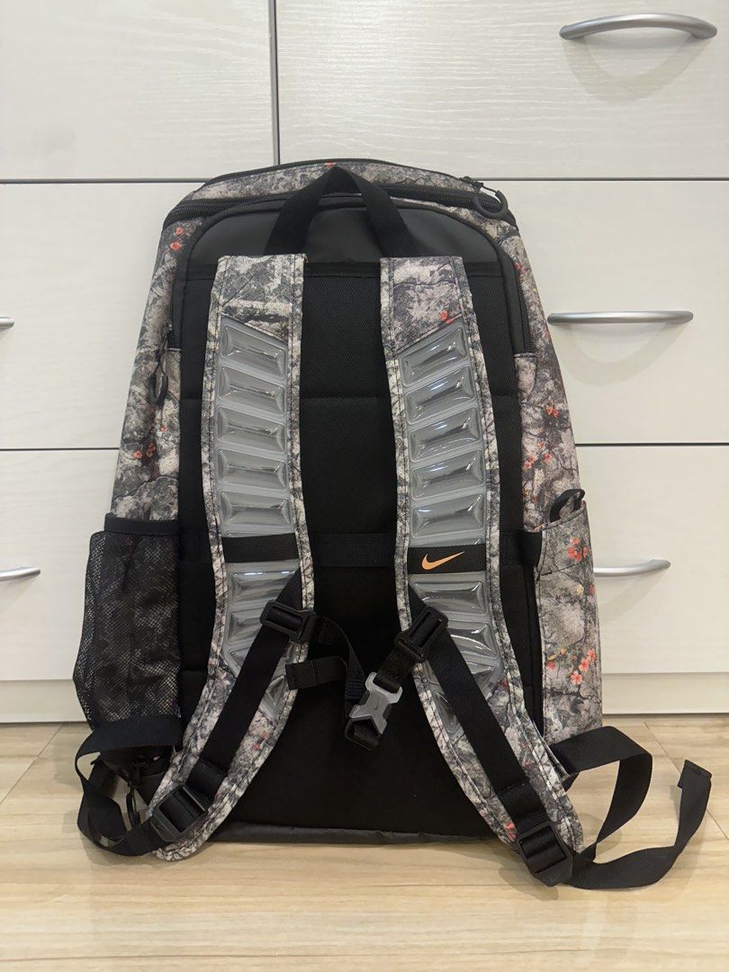 Nike Elite Bag V3 - Floral Gray (Category: Backpacks) located in Antipolo. Submitted by kicksnmists.ph (Listing ID 1470100527, Image 2). Description: .