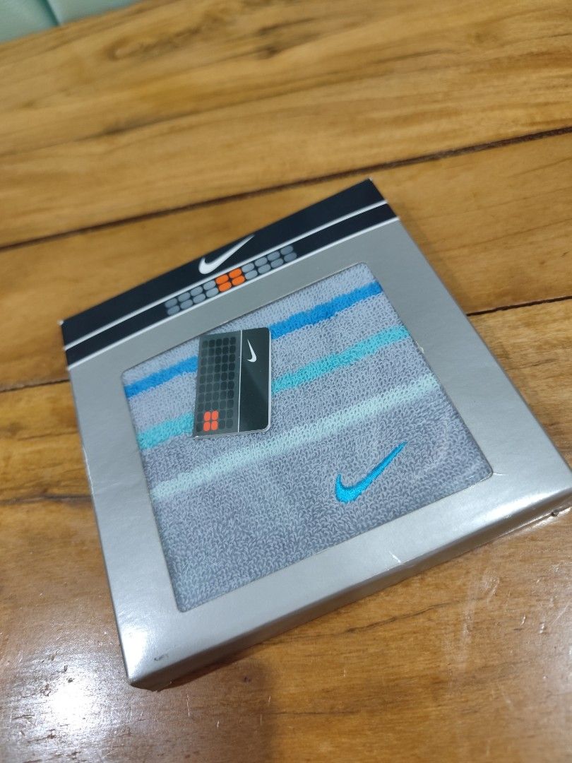 nike face towel (Category: Towels, Napkins & Holders) located in Dipolog. Submitted by thriftteata (Listing ID 1470075259, Image 2). Description: brand new.