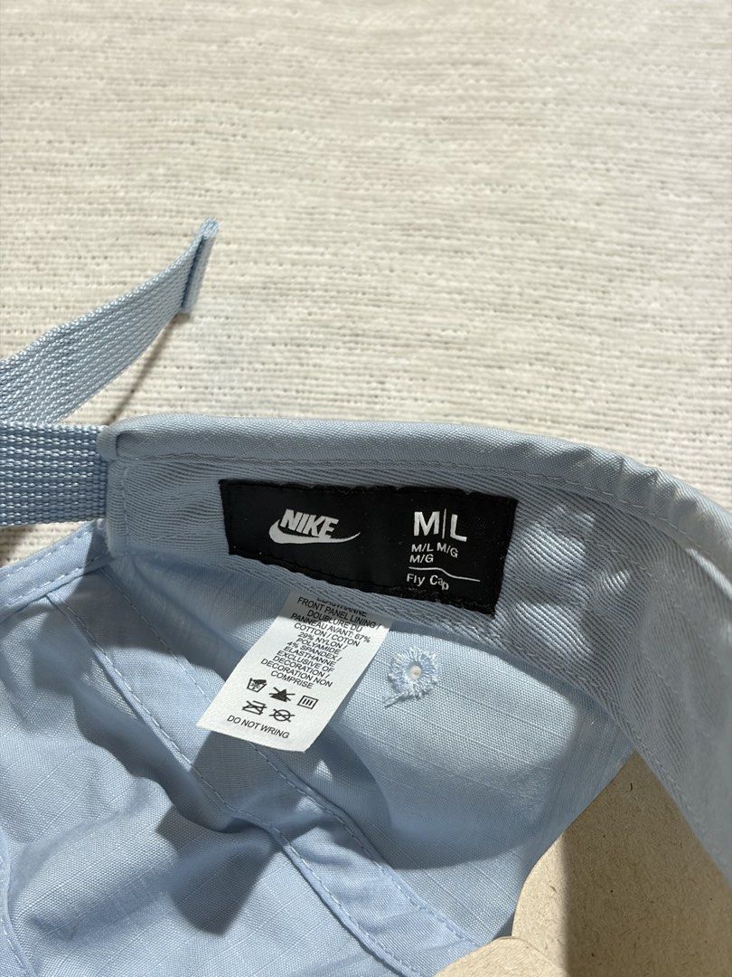 Nike Fly Cap (Category: Caps & Hats) located in San Mateo. Submitted by thewanderlustmanila (Listing ID 1470006107, Image 3). Description: 1200 + sf size medium to large authentic from 🇺🇸.