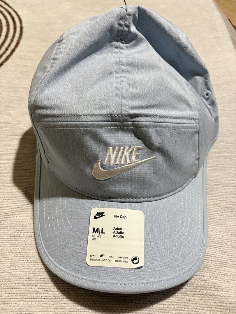 Nike Fly Cap (Category: Caps & Hats) located in San Mateo. Submitted by thewanderlustmanila (Listing ID 1470006107, Image 1). Description: 1200 + sf size medium to large authentic from 🇺🇸.