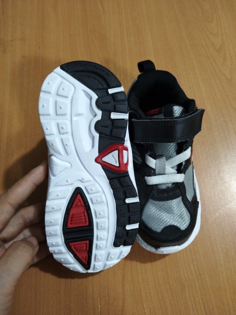 Nike for Kids (Category: Babies & Kids Fashion) located in El Salvador. Submitted by francheskaukayukay (Listing ID 1469953575, Image 3). Description: .