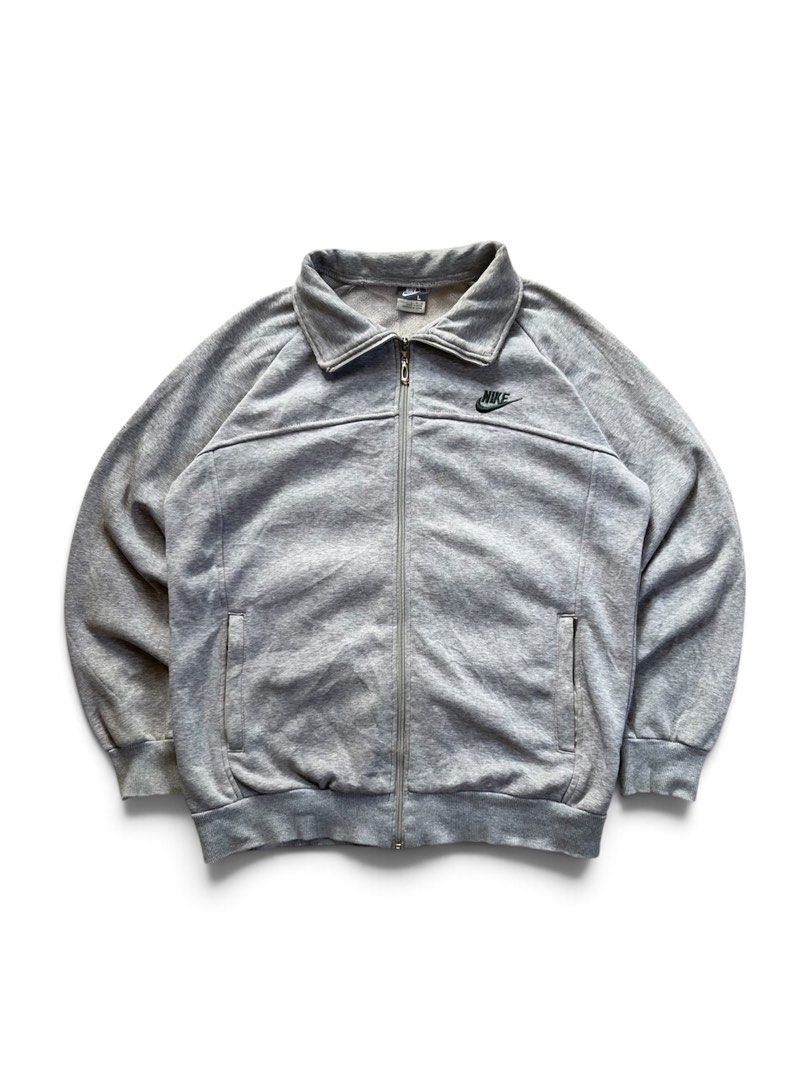 Nike Fullzip (Category: Coats, Jackets and Outerwear) located in Davao. Submitted by fastbear-aad4 (Listing ID 1470110082, Image 1). Description: NIKE FULL ZIP JACKET Size: Large on tag Dimes: 22x27 Color rate: 9/10 Condition: Excellent! Issue: Minor stains (need wash) 📩📩📩.
