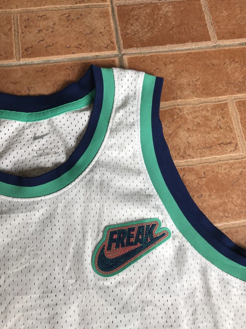 NIKE Giannis Freak Contrasting Jersey (Category: Activewear) located in San Fernando. Submitted by ramjames18 (Listing ID 1470070684, Image 3). Description: •NIKE Giannis Freak Contrasting Jersey🔥 -Excellent Condition -9.+/10 Color Rate -No Issues -Large(21x29) Pm sa interested! 📥 .