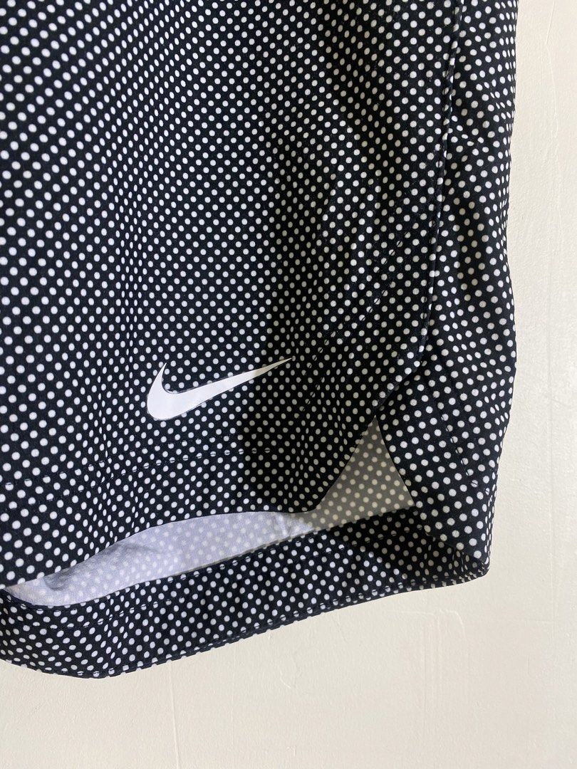 Nike Golf Tour Performance Women's Polka Dot Pattern Short (Category: Activewear) located in Calamba. Submitted by zeusthriftfinds (Listing ID 1470127168, Image 3). Description: Nike Golf Tour Performance Women's Polka Dot Pattern Short Stretchable / Quickdry / Legit •Size 6 •Width: 28-30 •Length: 15 •Leg Opening: 9 •Excellent Condition •Color Rate: 9.8/10 •Issue: Unnoticeable Scratch (Last Pic) 📍Calamba, Laguna 🏷️ 650 + sf 📩.