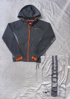 (Category: ) located in . Submitted by xaviers-thrift (Listing ID 1470134959, Image 1). Description: .