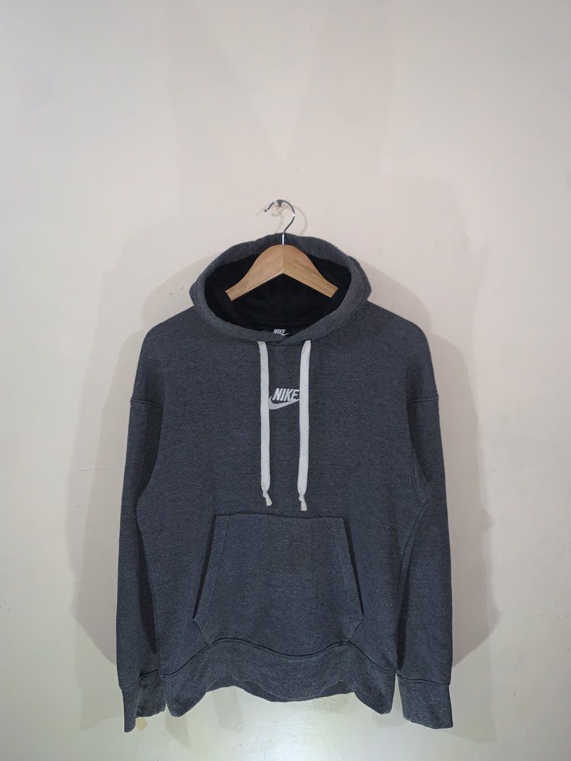 nike hoodies (Category: Hoodies) located in Manila. Submitted by bud_thriftt (Listing ID 1469963284, Image 1). Description: all authentic conplete tags 350~600 price range pm lang.