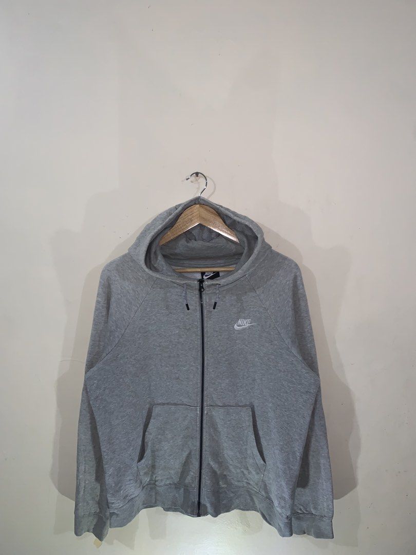nike hoodies (Category: Hoodies) located in Manila. Submitted by bud_thriftt (Listing ID 1469963284, Image 3). Description: all authentic conplete tags 350~600 price range pm lang.