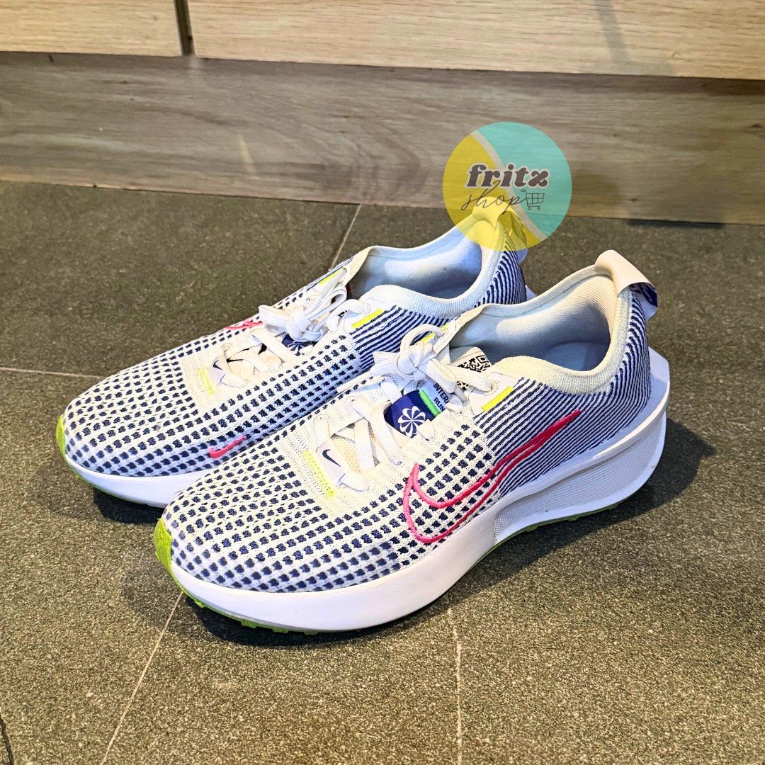 Nike Interact Run (Category: Sneakers) located in Muntinlupa City. Submitted by kneecolejose (Listing ID 1470048258, Image 1). Description: Nike Interact Run US 7.5 ₱1,500.