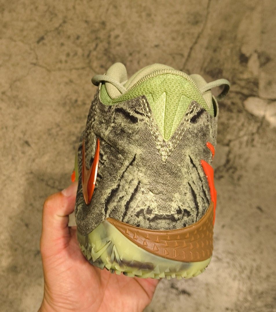 Nike JA 4 HALLOWEEN (Category: Sneakers) located in Quezon City. Submitted by justinkixs (Listing ID 1469761544, Image 2). Description: size8/8.5/9/9.5/10/10.5/11/12/13 bnew legit.